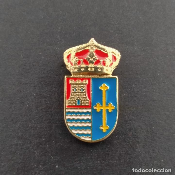 Pins e Spille di collezione: PIn escudo Penagos (CANTABRIA)