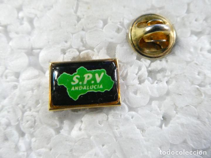 Sammlung von Pins: PIN DE VIGILANTES JURADO SEGURIDAD PRIVADA. SINDICATO SPV ANDALUCIA