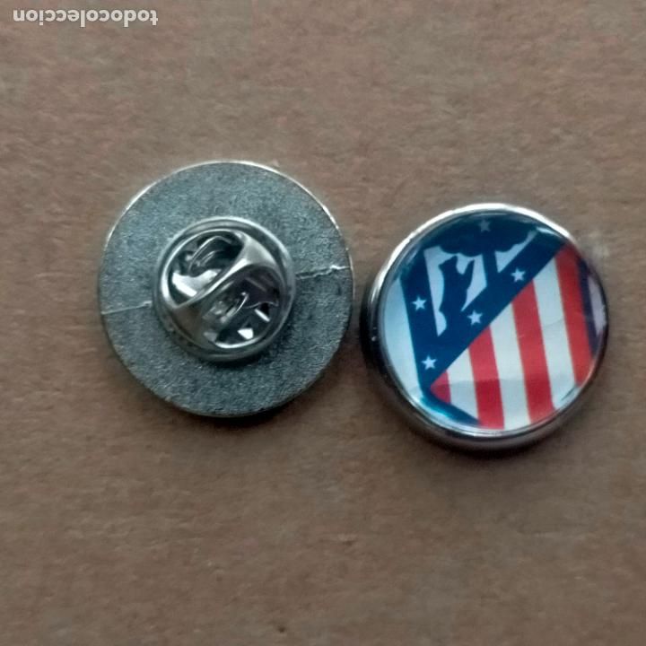Pins de colecci&oacute;n: pin redondo metal - f&uacute;tbol equipo club Atl&eacute;tico de Madrid JUGADOR