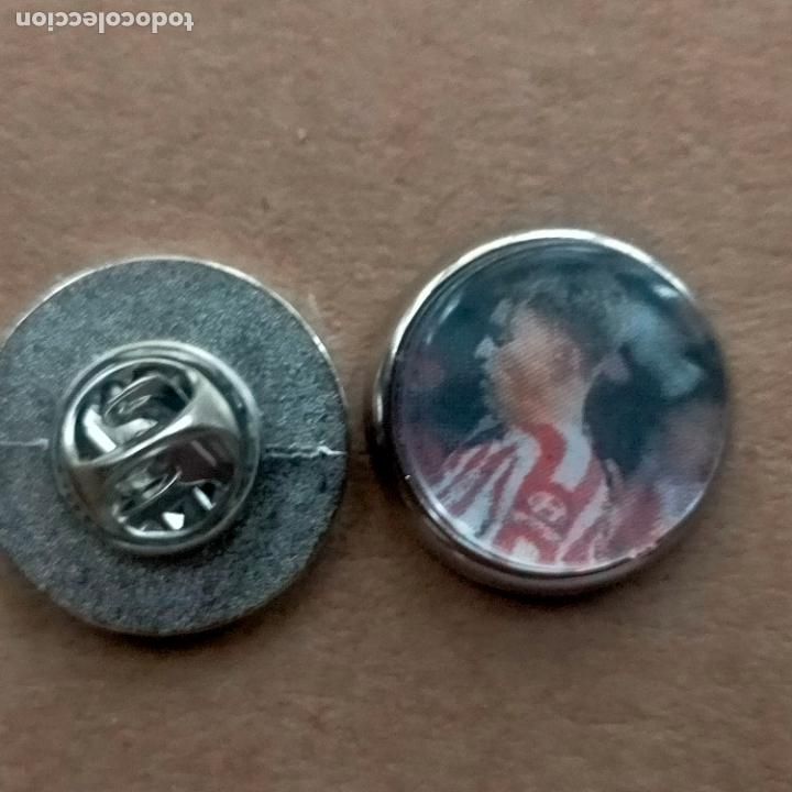 Pins de cole&ccedil;&atilde;o: pin redondo metal - f&uacute;tbol equipo club Atl&eacute;tico de Madrid JUGADOR