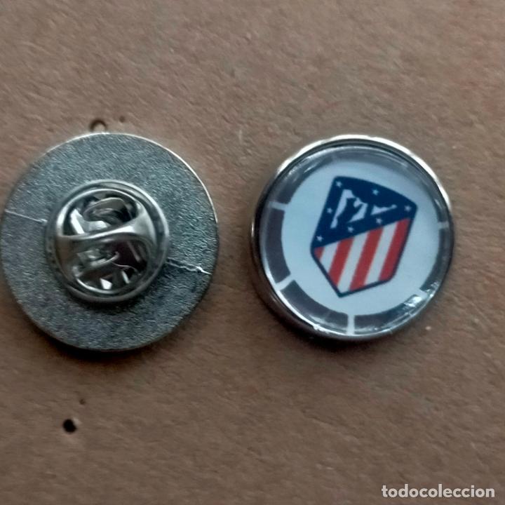 Collection pins: pin redondo metal - f&uacute;tbol equipo club Atl&eacute;tico de Madrid JUGADOR