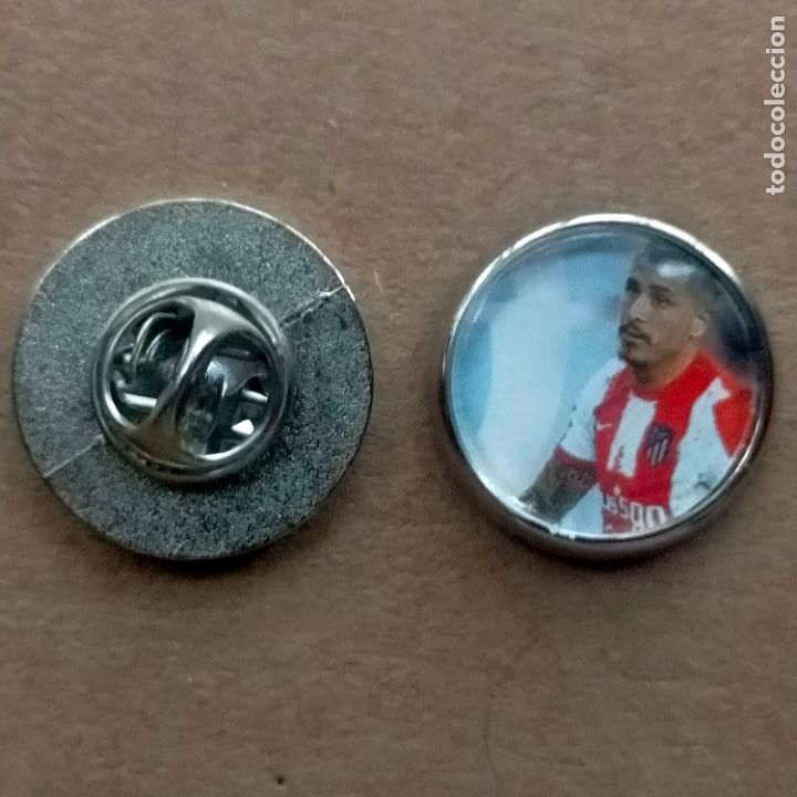 Collection pins: pin redondo metal - f&uacute;tbol equipo club Atl&eacute;tico de Madrid JUGADOR