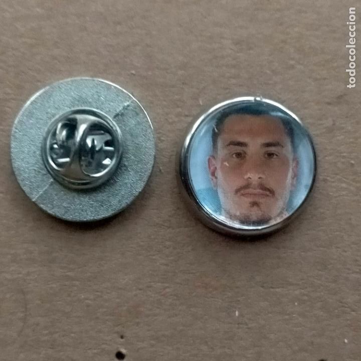 Pins de cole&ccedil;&atilde;o: pin redondo metal - f&uacute;tbol equipo club Atl&eacute;tico de Madrid JUGADOR