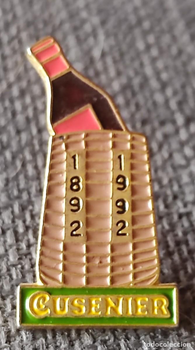Pins de colecci&oacute;n: Pin Cusenier centenario 1892-1992 - Foto 1