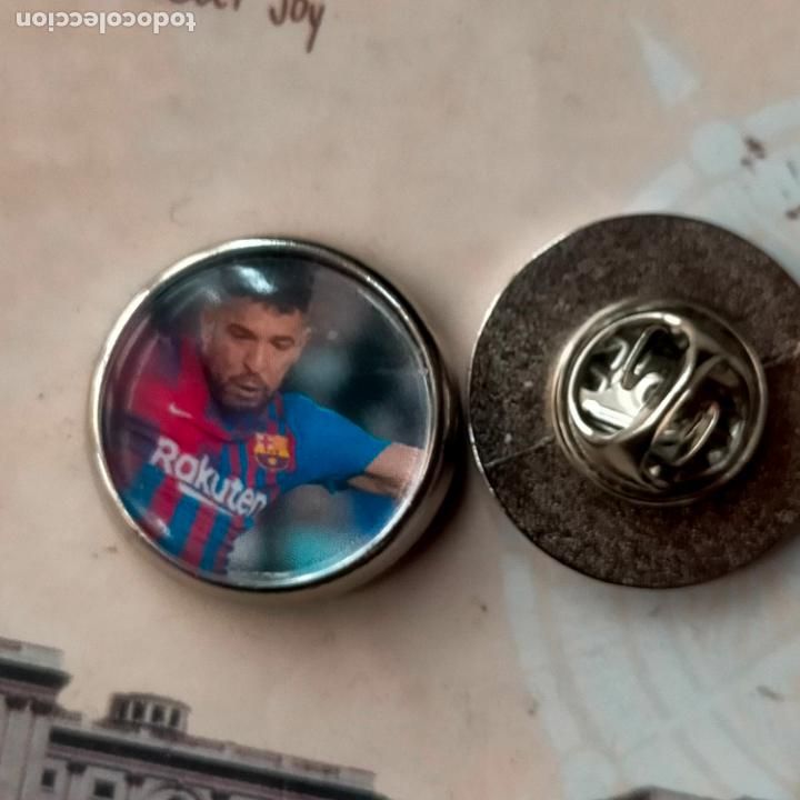 Pins de colecci&oacute;n: PIN REDONDO METAL - FUTBOL JUGADOR DEL EQUIPO futbol club barcelona