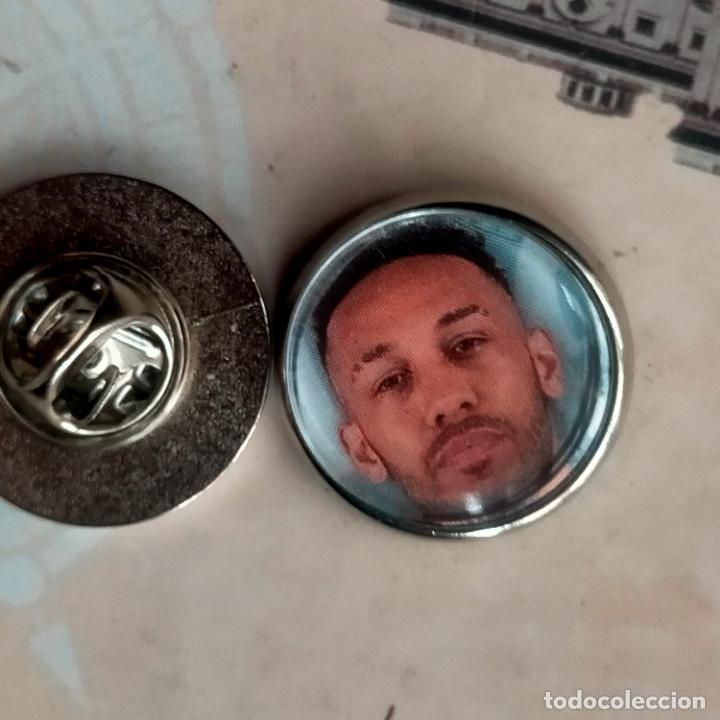 Pins de cole&ccedil;&atilde;o: PIN REDONDO METAL - FUTBOL JUGADOR DEL EQUIPO futbol club barcelona