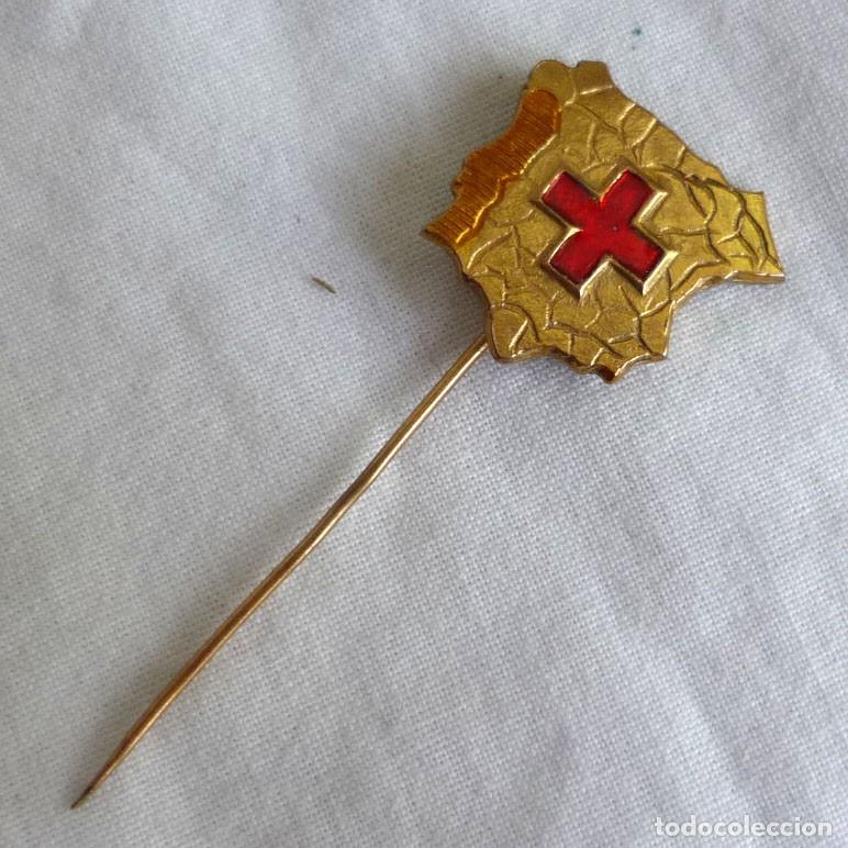 Pins e Spille di collezione: Insignia Cruz Roja esmaltada Mapa Espa&ntilde;a