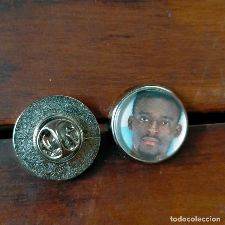 Sammlung von Pins: PIN REDONDO METAL - FUTBOL EQUIPO COMPONENTE O JUGADOR MALLORCA