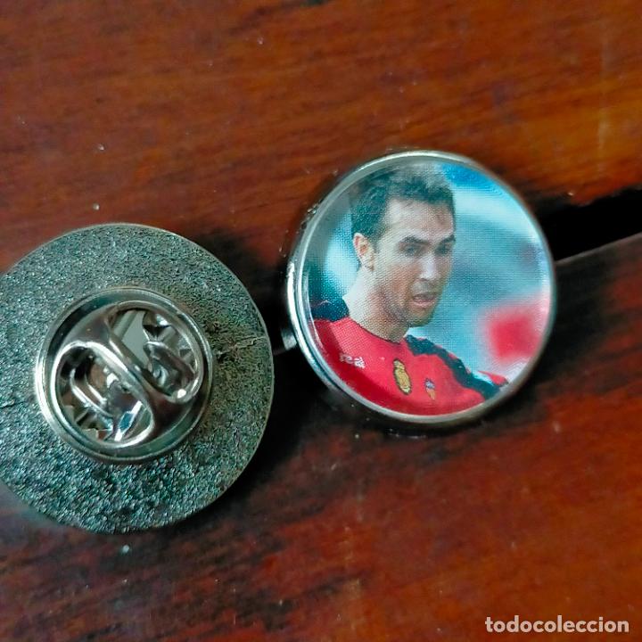Pin's de collection: PIN REDONDO METAL - FUTBOL EQUIPO COMPONENTE O JUGADOR MALLORCA