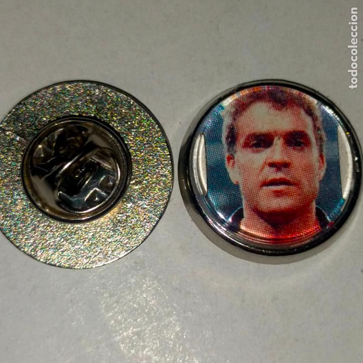 Pin's de collection: pin redondo metal - f&uacute;tbol equipo club Mallorca JUGADOR