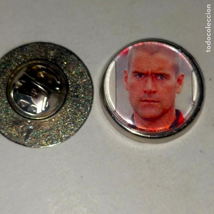 Pin's de collection: pin redondo metal - f&uacute;tbol equipo club Mallorca JUGADOR
