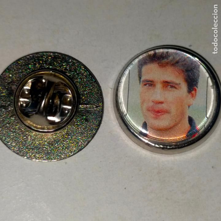 Pin's de collection: pin redondo metal - f&uacute;tbol equipo club Mallorca JUGADOR