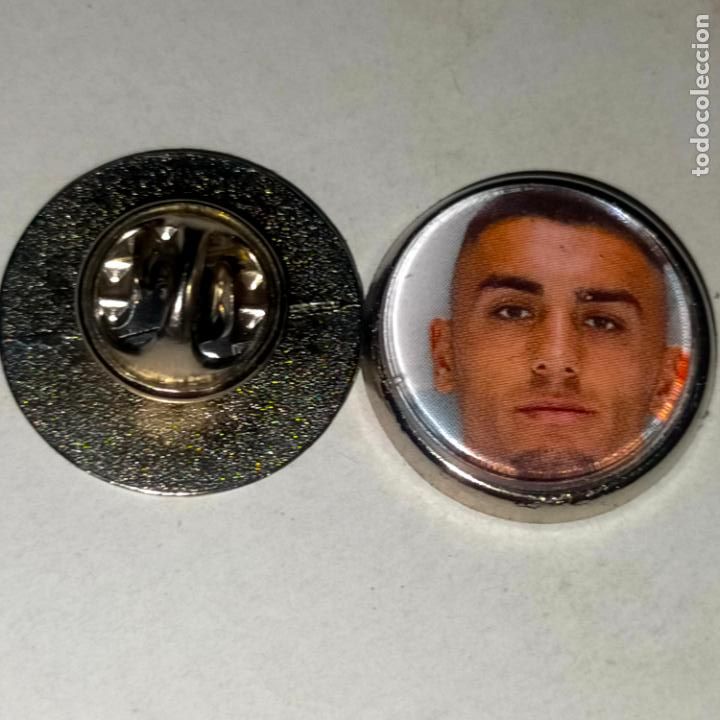 Pin's de collection: pin redondo metal - f&uacute;tbol equipo club Mallorca JUGADOR