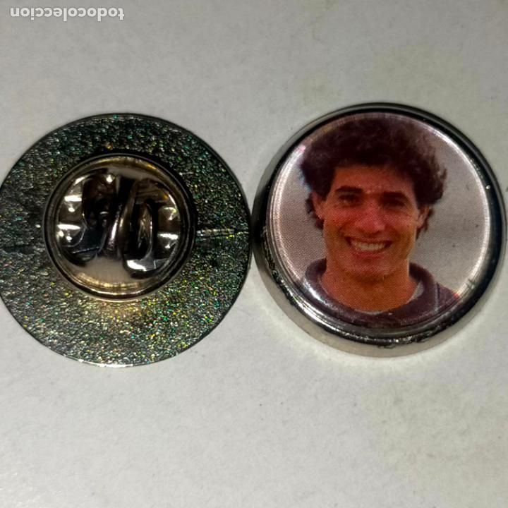Pins de colecci&oacute;n: pin redondo metal - f&uacute;tbol equipo club Mallorca JUGADOR