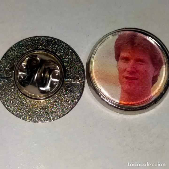 Pins e Spille di collezione: pin redondo metal - f&uacute;tbol equipo club Mallorca JUGADOR