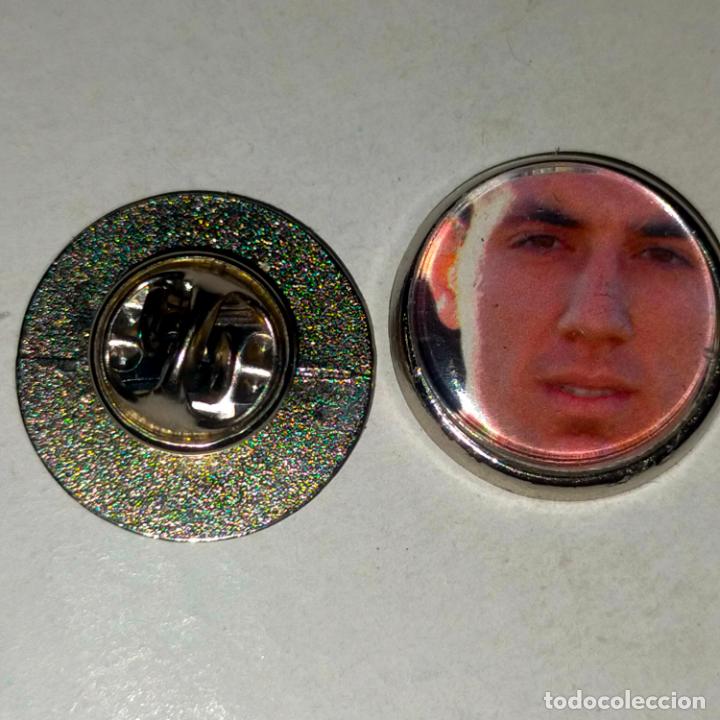Pin's de collection: pin redondo metal - f&uacute;tbol equipo club Mallorca JUGADOR
