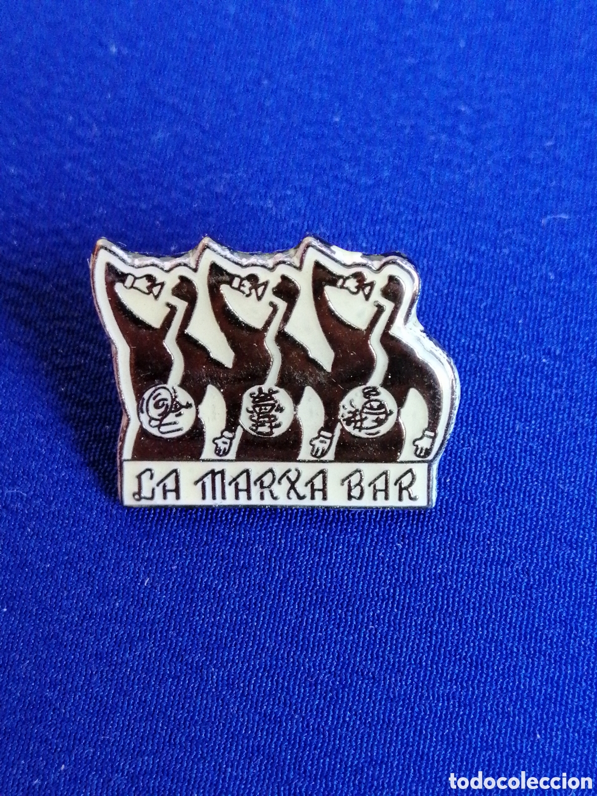 Collection pins: DISCOTECA LA MARXA BAR MOVIDA VALENCIANA - MICHARMUT -RUTA DEL BACALAO PIN