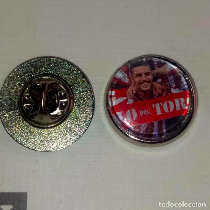 Pin's de collection: pin redondo metal - f&uacute;tbol equipo club Atl&eacute;tico de Madrid JUGADOR