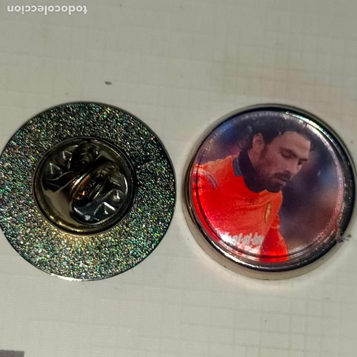 Pins de cole&ccedil;&atilde;o: pin redondo metal - f&uacute;tbol equipo club mallorca JUGADOR