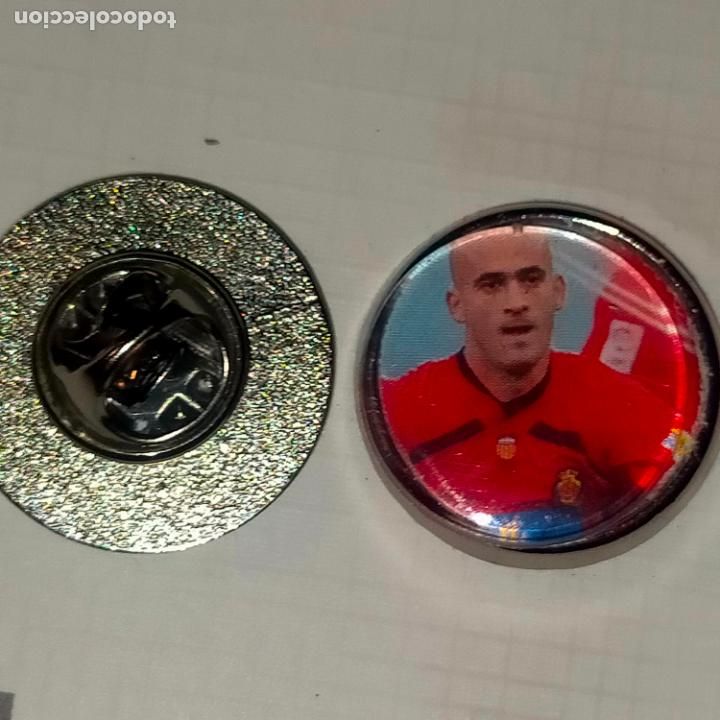 Pins de cole&ccedil;&atilde;o: pin redondo metal - f&uacute;tbol equipo club mallorca JUGADOR