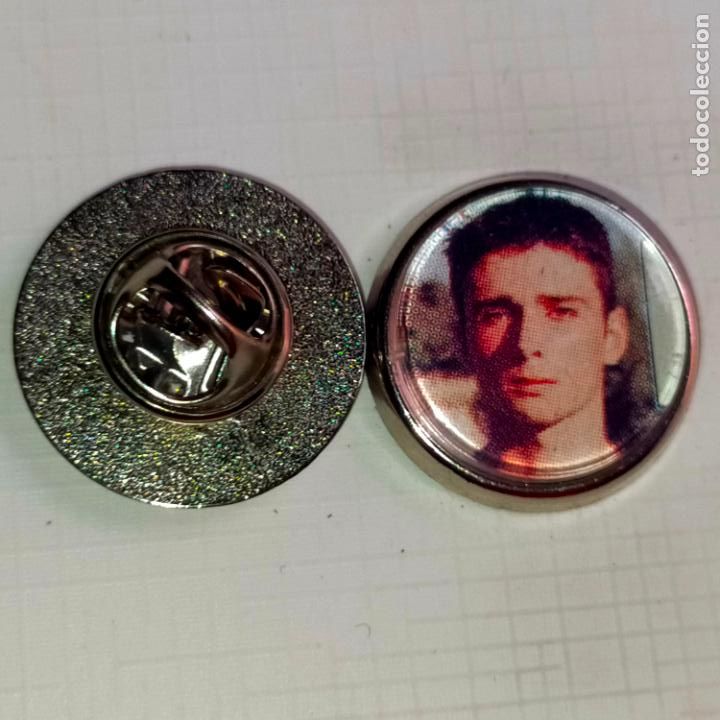 Pins e Spille di collezione: PIN REDONDO METAL - FUTBOL REAL CLUB DEPORTIVO MALLORCA JUGADOR