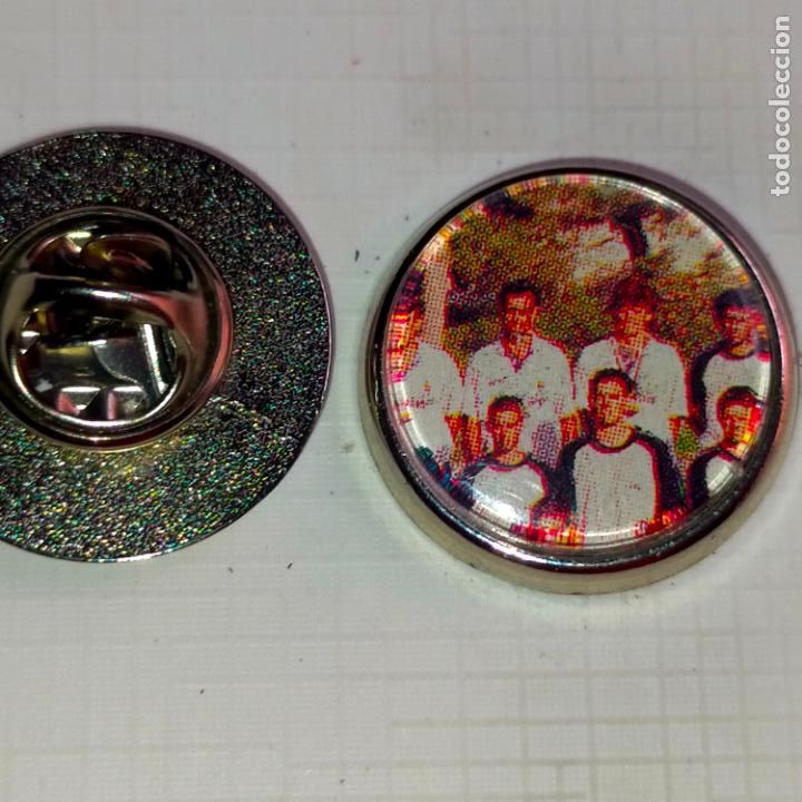 Pins e Spille di collezione: PIN REDONDO METAL - FUTBOL REAL CLUB DEPORTIVO MALLORCA JUGADOR