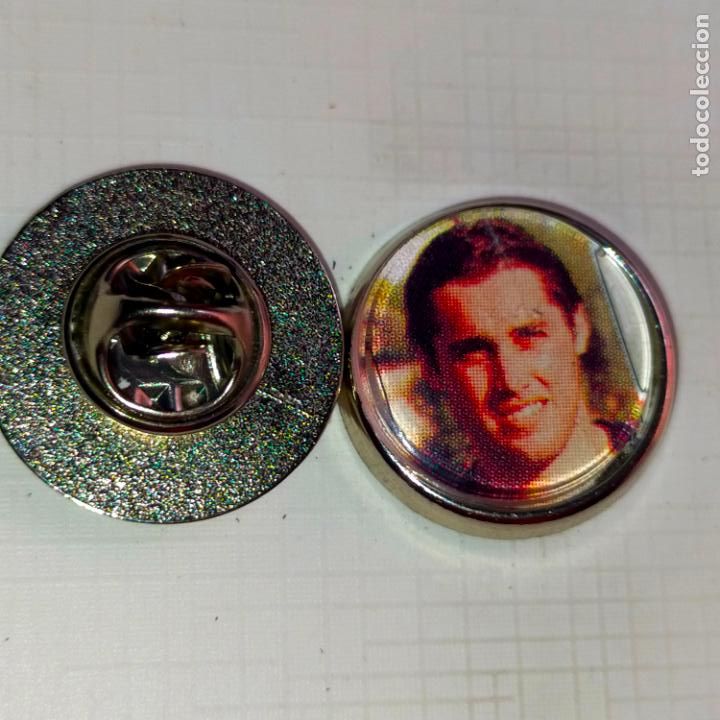 Pin's de collection: PIN REDONDO METAL - FUTBOL REAL CLUB DEPORTIVO MALLORCA JUGADOR