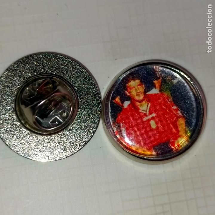 Pins de cole&ccedil;&atilde;o: PIN REDONDO METAL - FUTBOL REAL CLUB DEPORTIVO MALLORCA JUGADOR