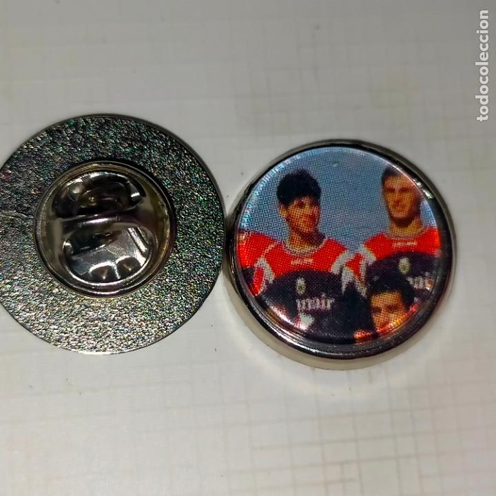 Sammlung von Pins: PIN REDONDO METAL - FUTBOL REAL CLUB DEPORTIVO MALLORCA JUGADOR