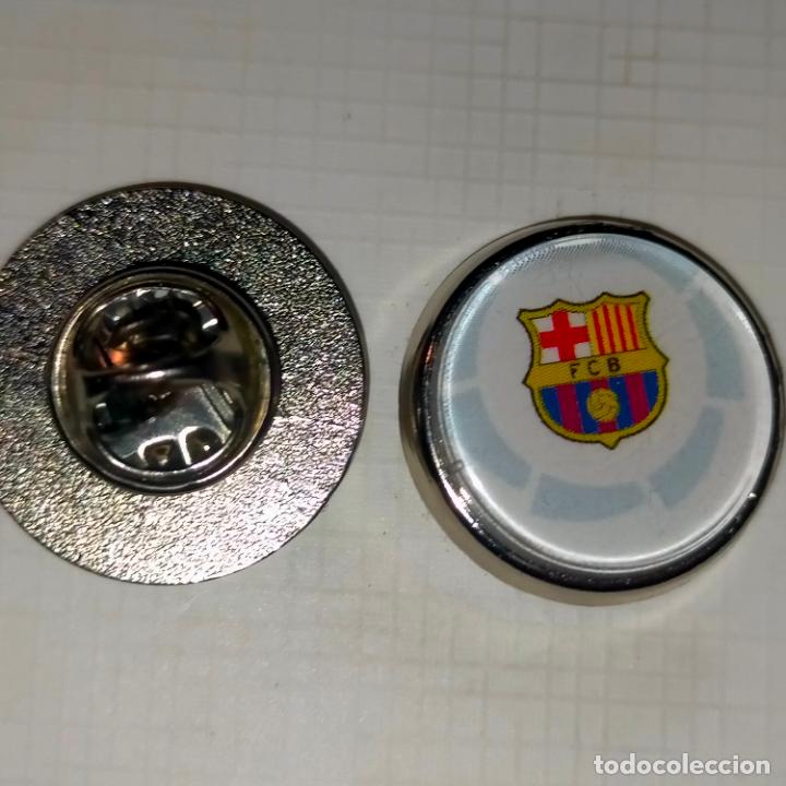 Collection pins: PIN REDONDO METAL - FUTBOL REAL CLUB Barcelona JUGADOR