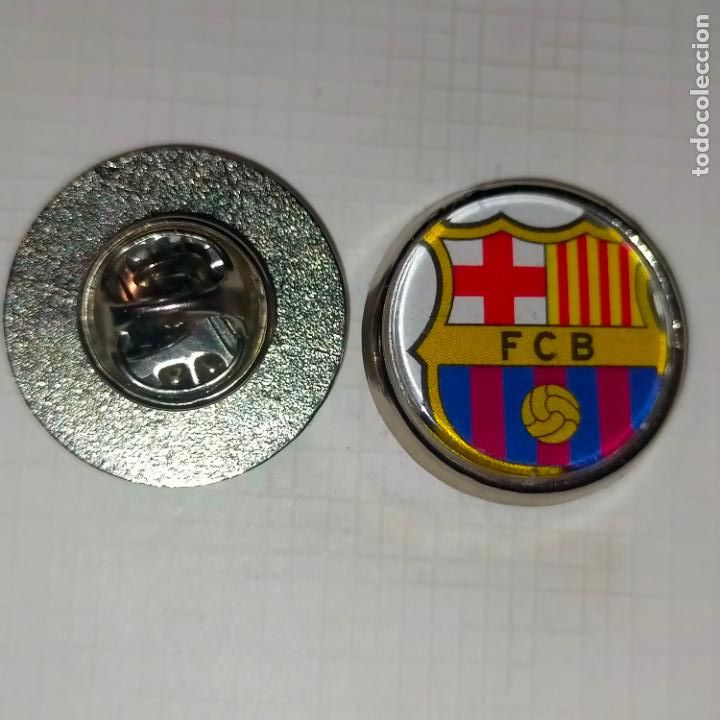 Collection pins: PIN REDONDO METAL - FUTBOL REAL CLUB Barcelona JUGADOR