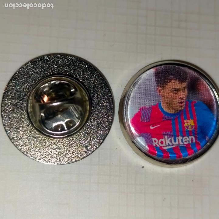 Collection pins: PIN REDONDO METAL - FUTBOL REAL CLUB Barcelona JUGADOR