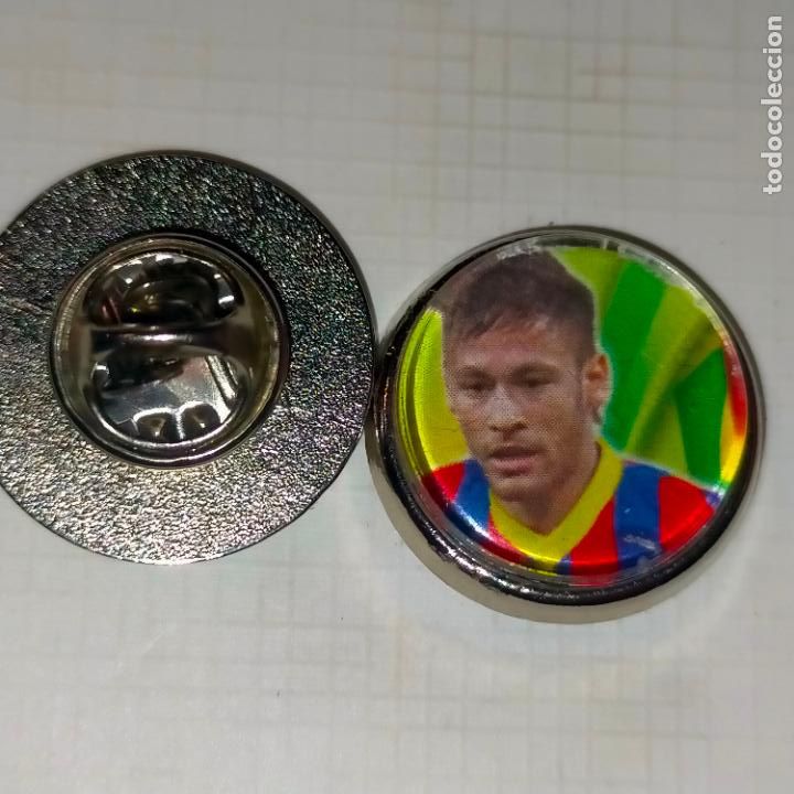 Collection pins: PIN REDONDO METAL - FUTBOL REAL CLUB Barcelona JUGADOR
