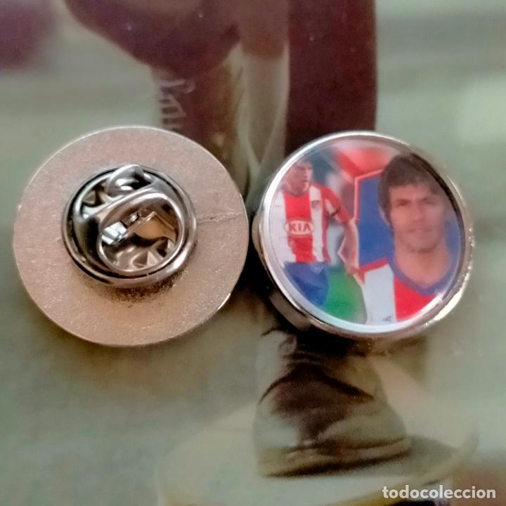 Pins de cole&ccedil;&atilde;o: pin redondo metal - f&uacute;tbol equipo club Atl&eacute;tico de Madrid JUGADOR