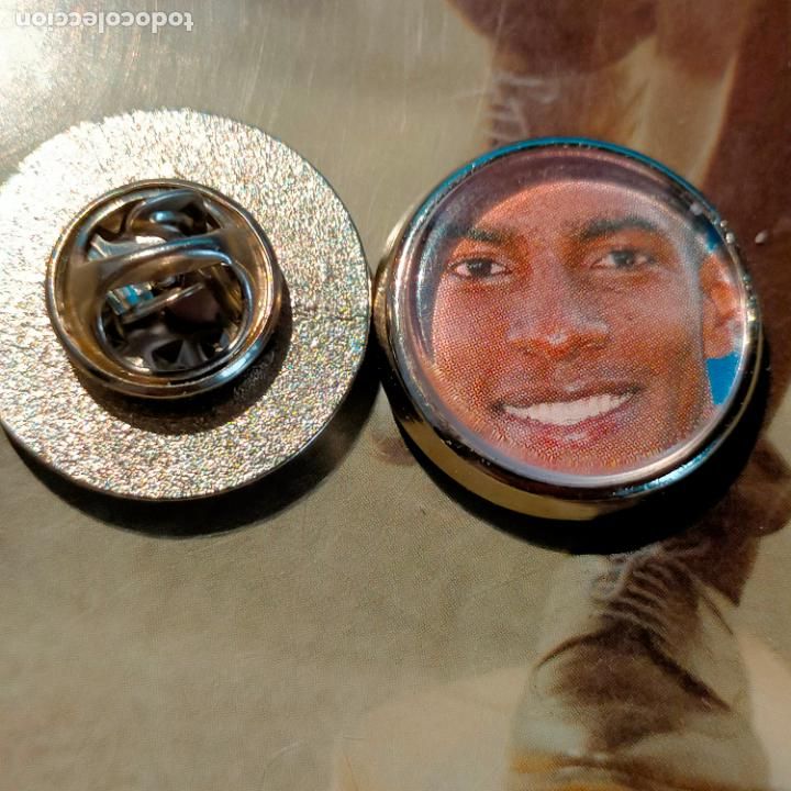 Pins de cole&ccedil;&atilde;o: pin redondo metal - f&uacute;tbol equipo club Atl&eacute;tico de Madrid JUGADOR