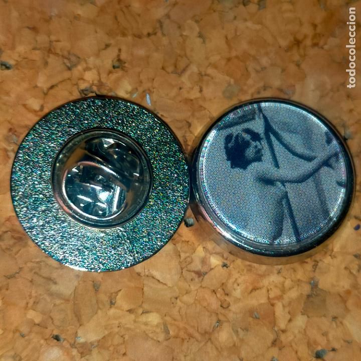 Pins de cole&ccedil;&atilde;o: PIN REDONDO METAL - DESNUDOS ESCENA EROTICA EROTISMO
