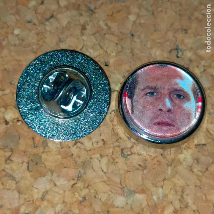 Pins de cole&ccedil;&atilde;o: pin redondo metal - f&uacute;tbol equipo club NUMANCIA DE SORIA - JUGADOR