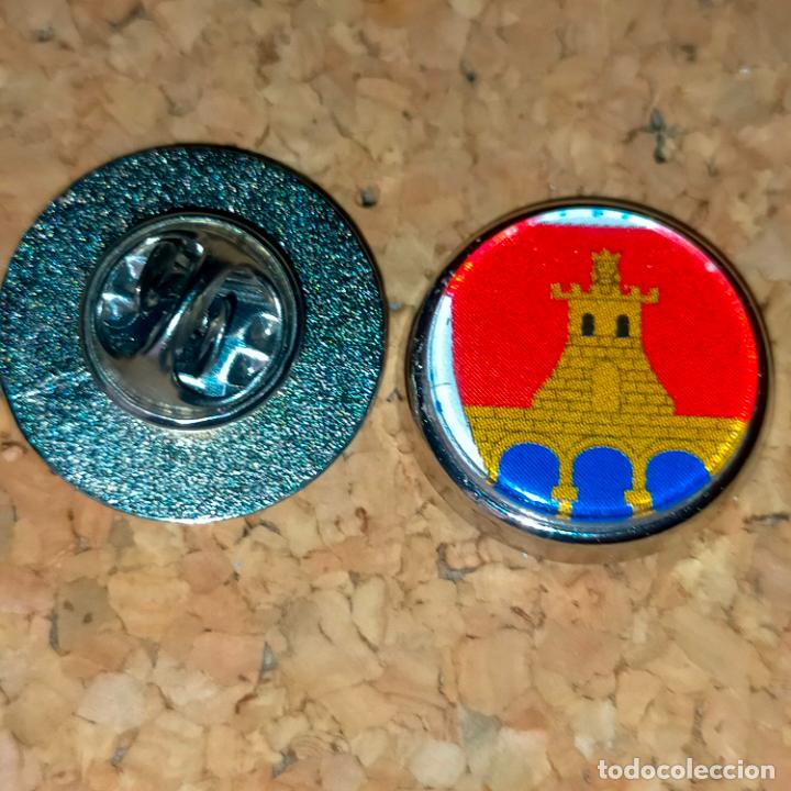Pins de cole&ccedil;&atilde;o: pin redondo metal - f&uacute;tbol equipo club NUMANCIA DE SORIA - JUGADOR