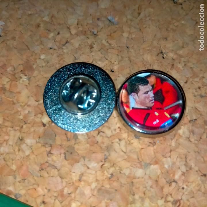 Collection pins: pin redondo metal - f&uacute;tbol equipo club real mallorca - JUGADOR