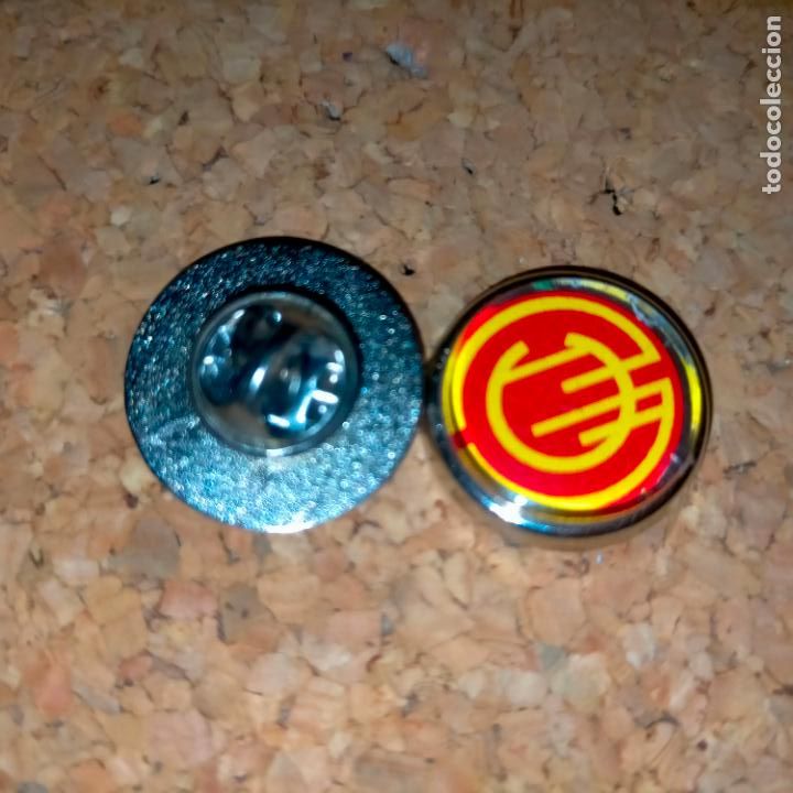Pins de cole&ccedil;&atilde;o: pin redondo metal - f&uacute;tbol equipo club real mallorca - JUGADOR