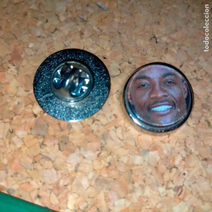 Pins de cole&ccedil;&atilde;o: pin redondo metal - f&uacute;tbol equipo club real mallorca - JUGADOR