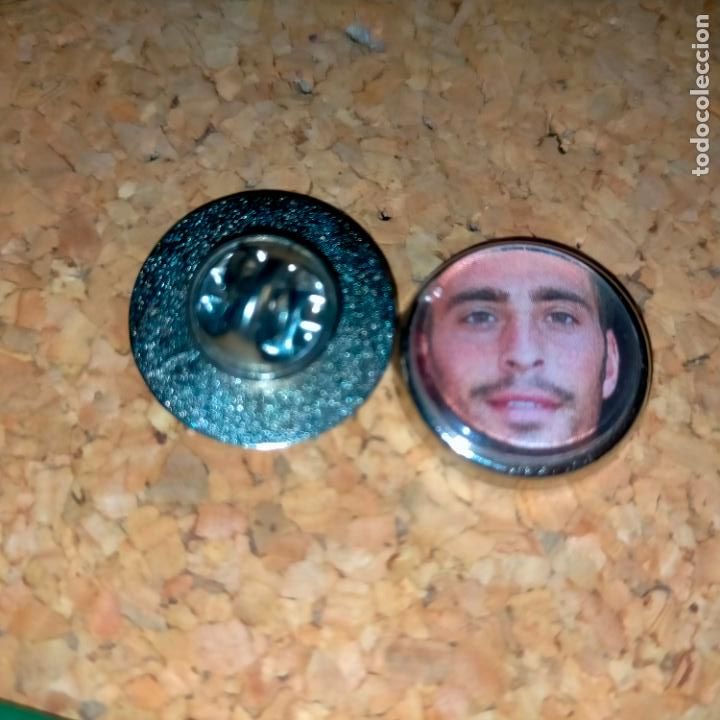 Collection pins: pin redondo metal - f&uacute;tbol equipo club real mallorca - JUGADOR