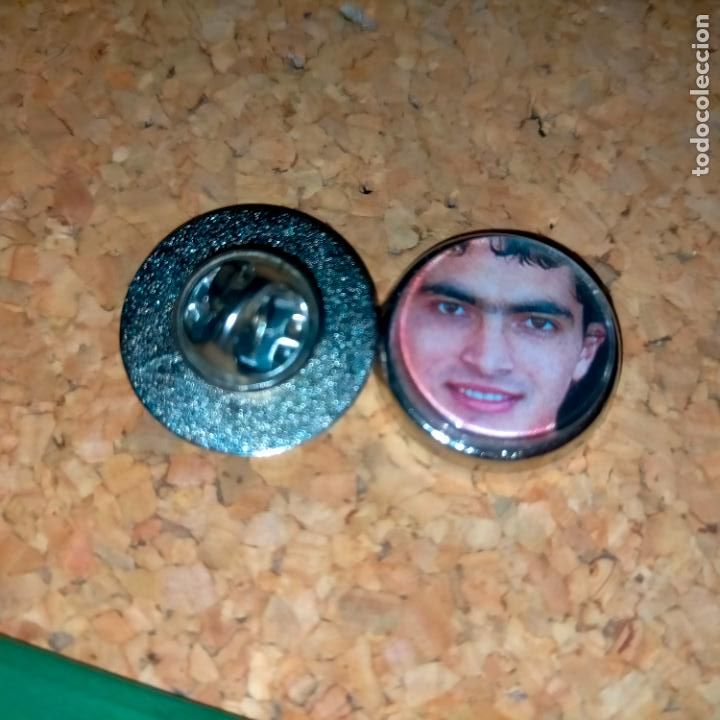 Collection pins: pin redondo metal - f&uacute;tbol equipo club real mallorca - JUGADOR