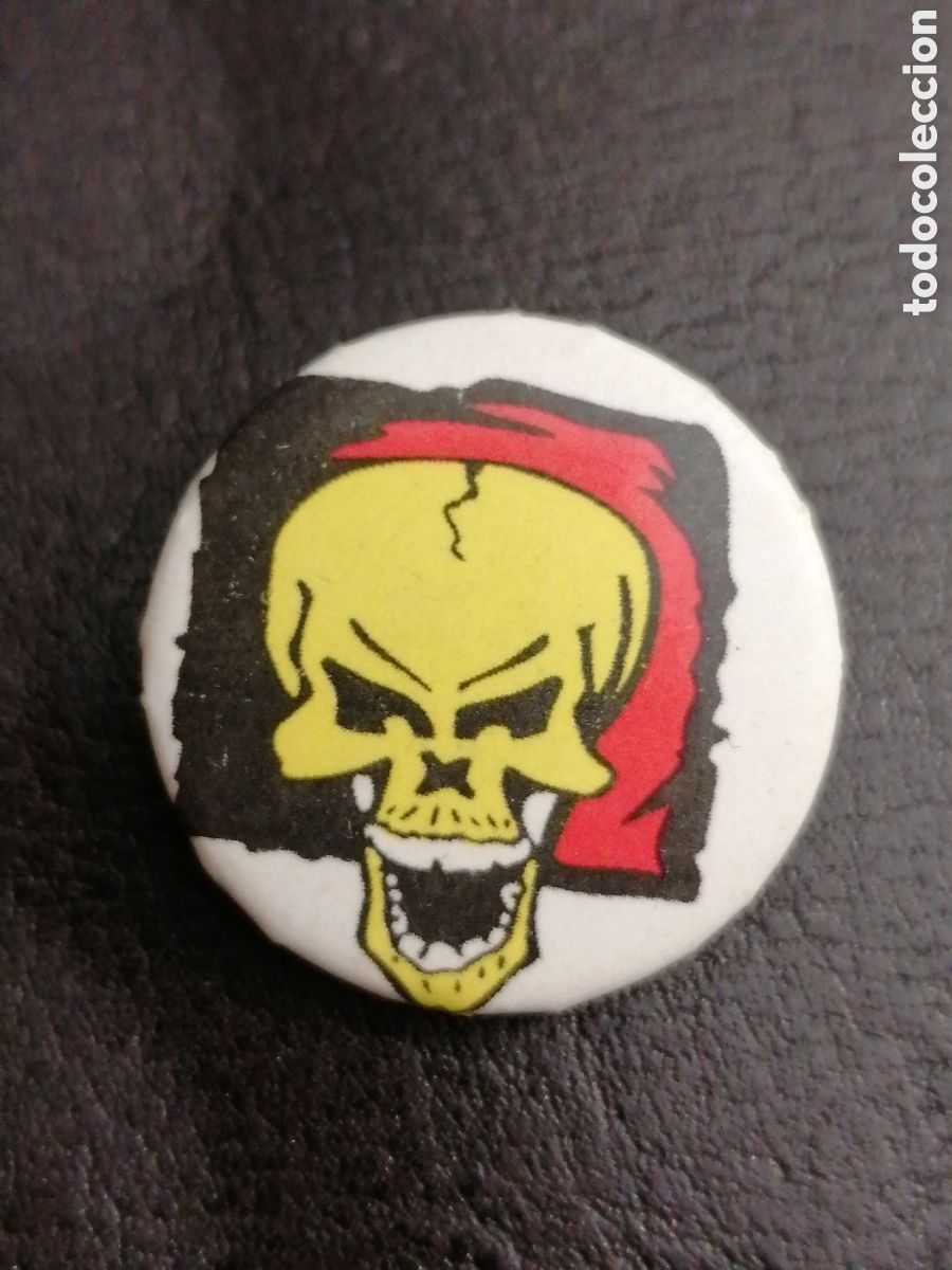Pins de cole&ccedil;&atilde;o: Pin tipo por chapa antigua calavera