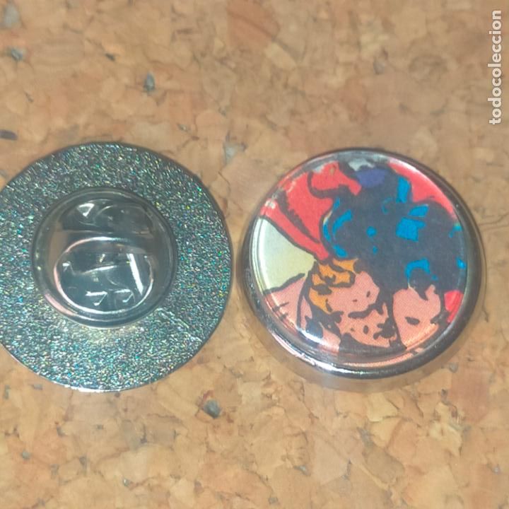 Sammlung von Pins: pin redondo metal - comic dibujos tebeos . superheroes FLASH GORDON