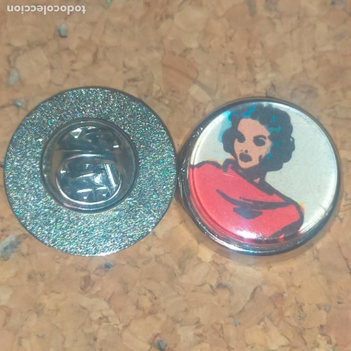 Sammlung von Pins: pin redondo metal - comic dibujos tebeos . superheroes FLASH GORDON