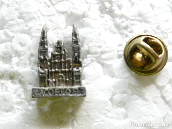 Pins de cole&ccedil;&atilde;o: PIN DE TURISMO. SANTIAGO DE COMPOSTELA OBRADOIRO. XACOBEO 93 1993 CAMINO SANTIAGO