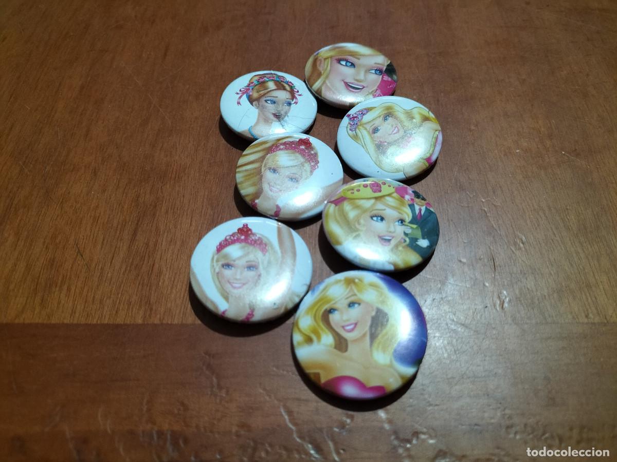 Pins de colecci&oacute;n: BARBIE. DIBUJOS. MU&Ntilde;ECA 7 CHAPAS. PIN. 0,31 MM. DETR&Aacute;S MET&Aacute;LICA. SIN USO. DIFICIL