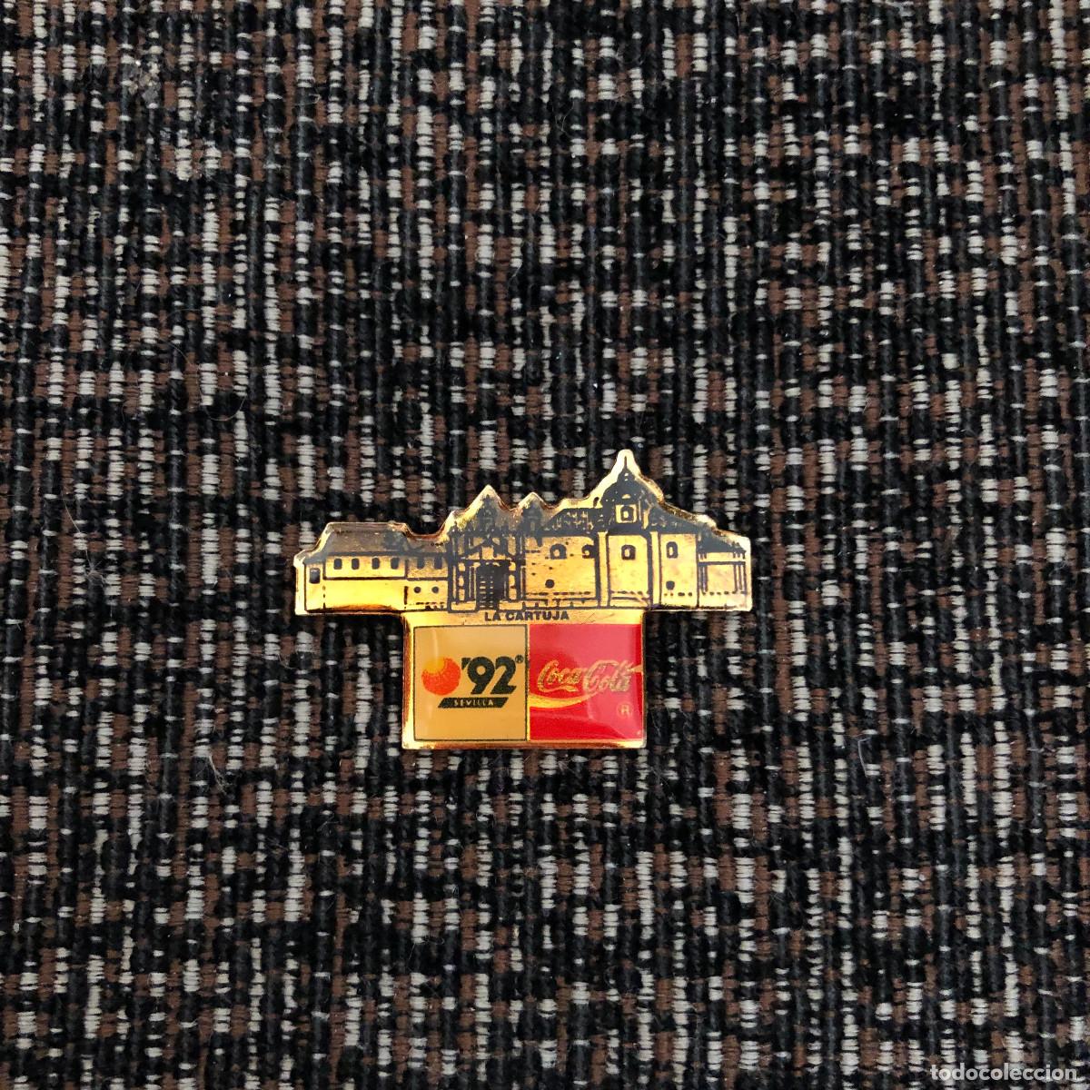 Pins de colecci&oacute;n: PIN EXPO SEVILLA 92 COCA COLA METAL Y RESINA DE EPOCA , BIEN CONSERVADO, LA CARTUJA