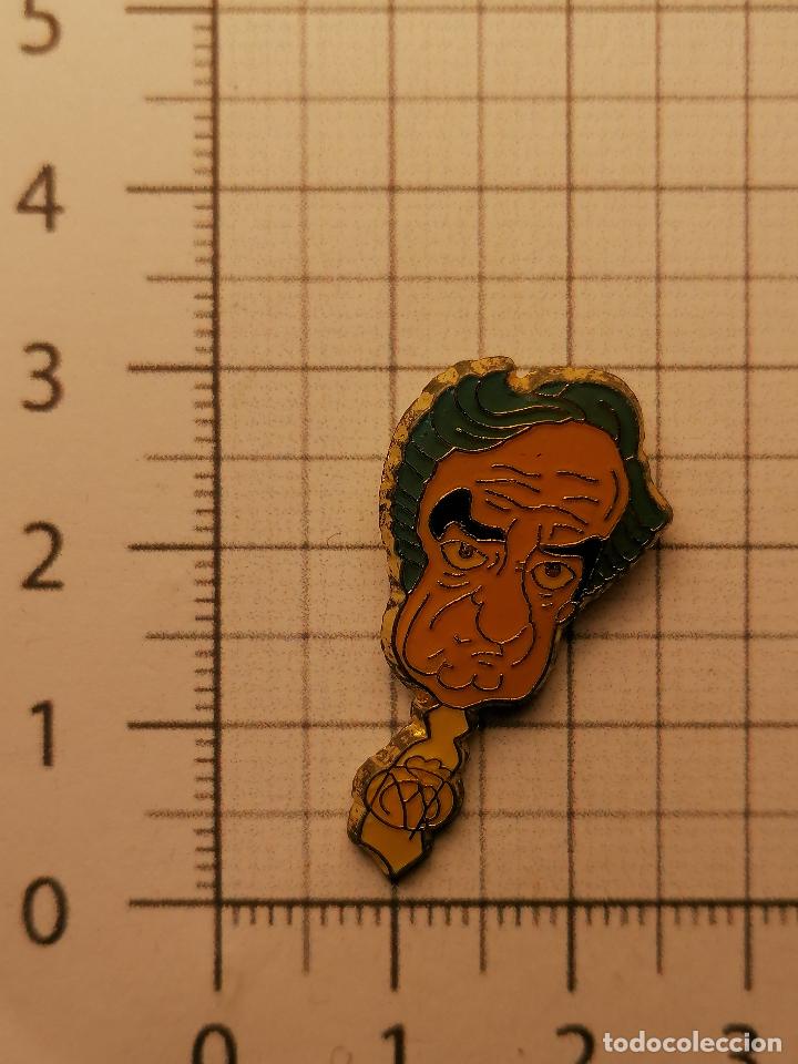 Pins de colecci&oacute;n: PIN PRESIDENTE REAL MADRID FUTBOL CLUB RAMON MENDOZA